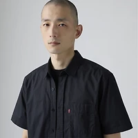 Short-Sleeve Classic One Pocket Standard Fit Shirt