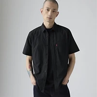 Short-Sleeve Classic One Pocket Standard Fit Shirt