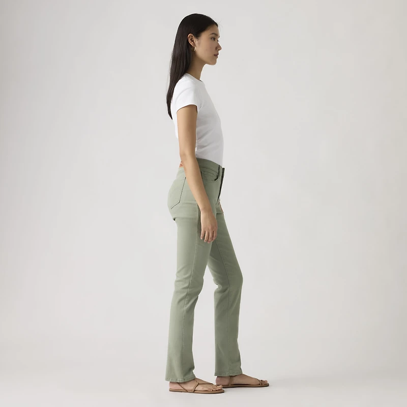 Classic Straight Women's Jeans