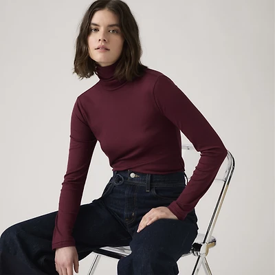 Dreamy Turtleneck Top