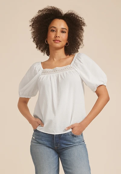 Embroidered Puff Sleeve Top