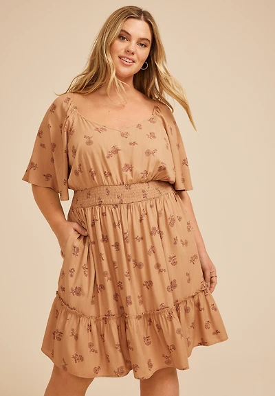 Plus Floral Flutter Textured Skater Dress