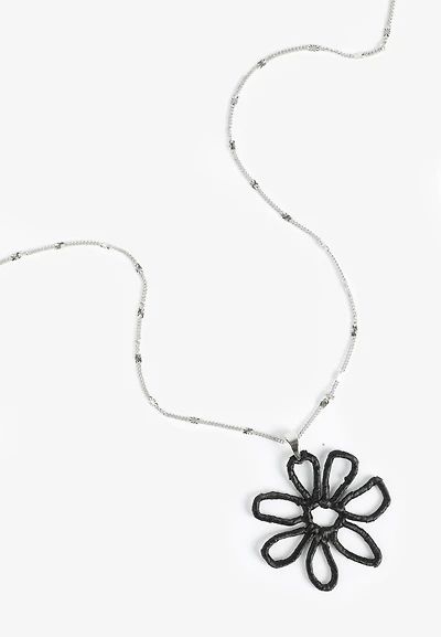 Black Floral Raffia Pendant Necklace