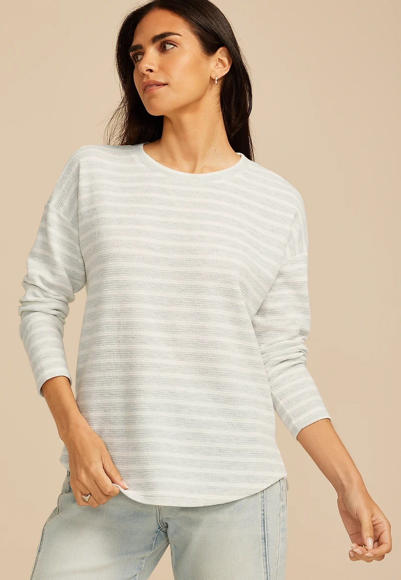 24/7 Clara Long Sleeve Seersucker Tee