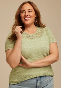 Plus Textured Floral Short Sleeve Tee