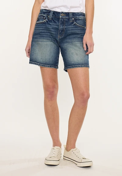 KanCan™ High Rise Relaxed 7in Mom Short