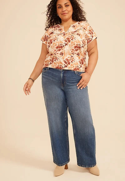 Plus Embroidered Whipstitch Floral Flutter Sleeve Top