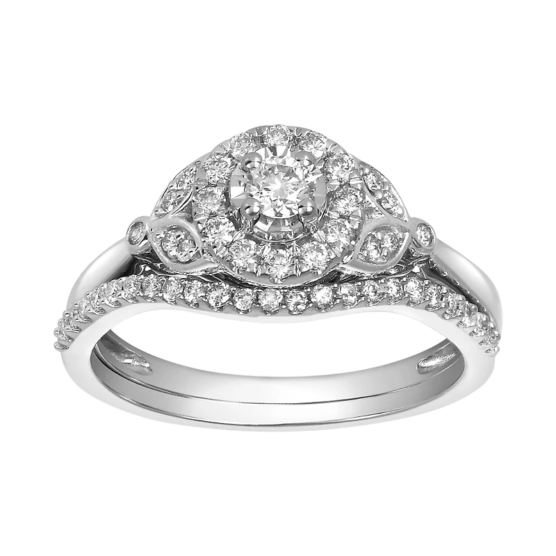 14K White Gold Round Cluster Diamond Wedding Set