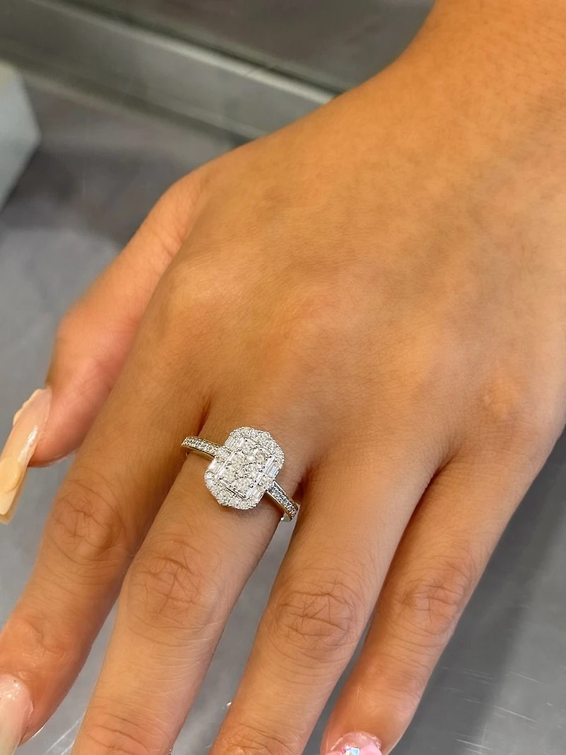 14K White Gold Emerald Shaped Diamond Ring