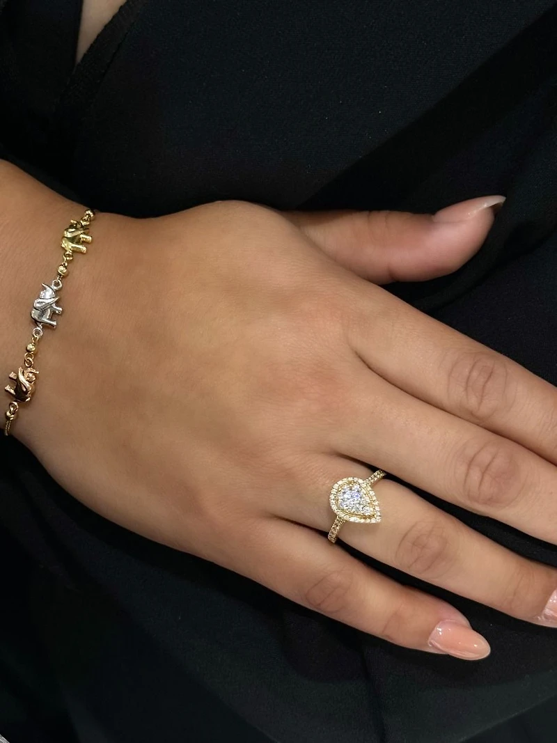 14K Yellow Gold Pear Shaped Cluster Diamond Ring