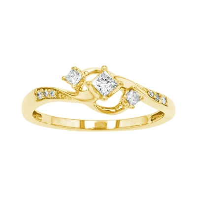 14K Yellow Gold Princess Cut 3 Stone Swirl Diamond Ring