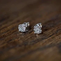 14K Gold Round Cluster Diamond Stud Earrings