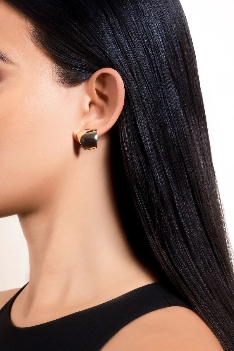 14K Yellow Gold 15mm Flat Front High Polish Earrings