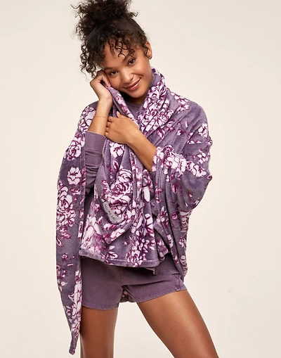 GWP Blanket Romantic Roses 2021 Cold Weather