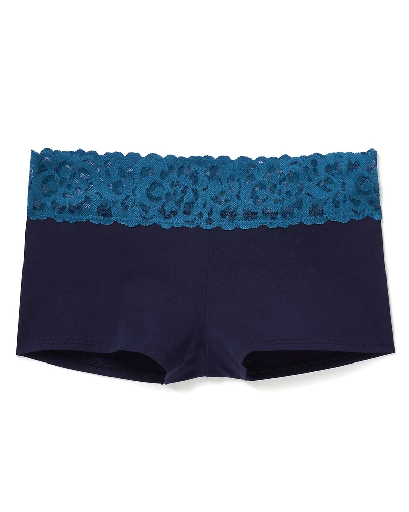 Leondra Shortie Plus