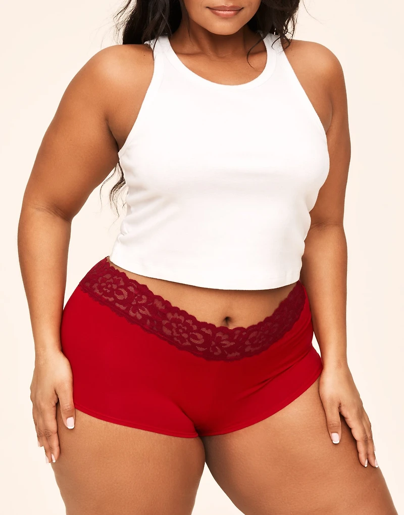 Leondra Shortie Plus