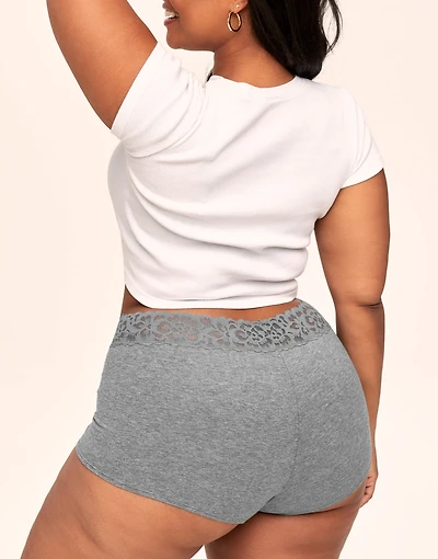 Leondra Shortie Plus