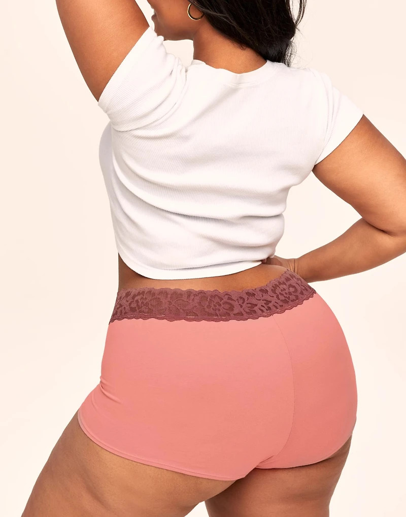 Leondra Shortie Plus