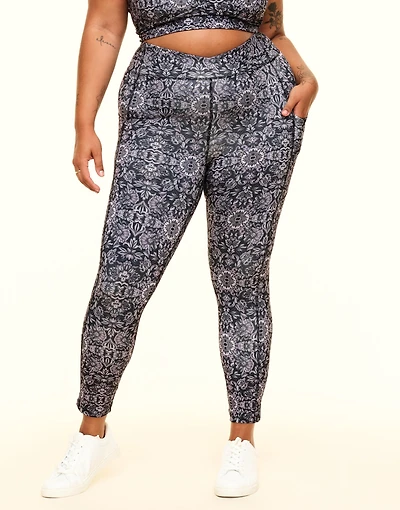 Lotus Crossover Legging Plus