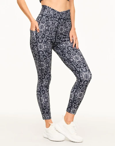 Lotus Crossover Legging