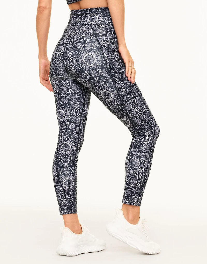 Lotus Crossover Legging