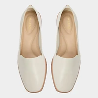 Caraelia Blanc/Oss Femmes Mocassins et flâneurs | ALDO Canada