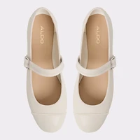 Caylyn White Women's Flats | ALDO Canada
