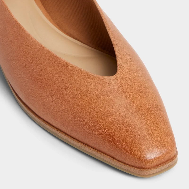 Devereteriel Light Brown Women's Ballet Flats | ALDO Canada