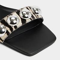 Katalena White/Black Women's Flats | ALDO Canada