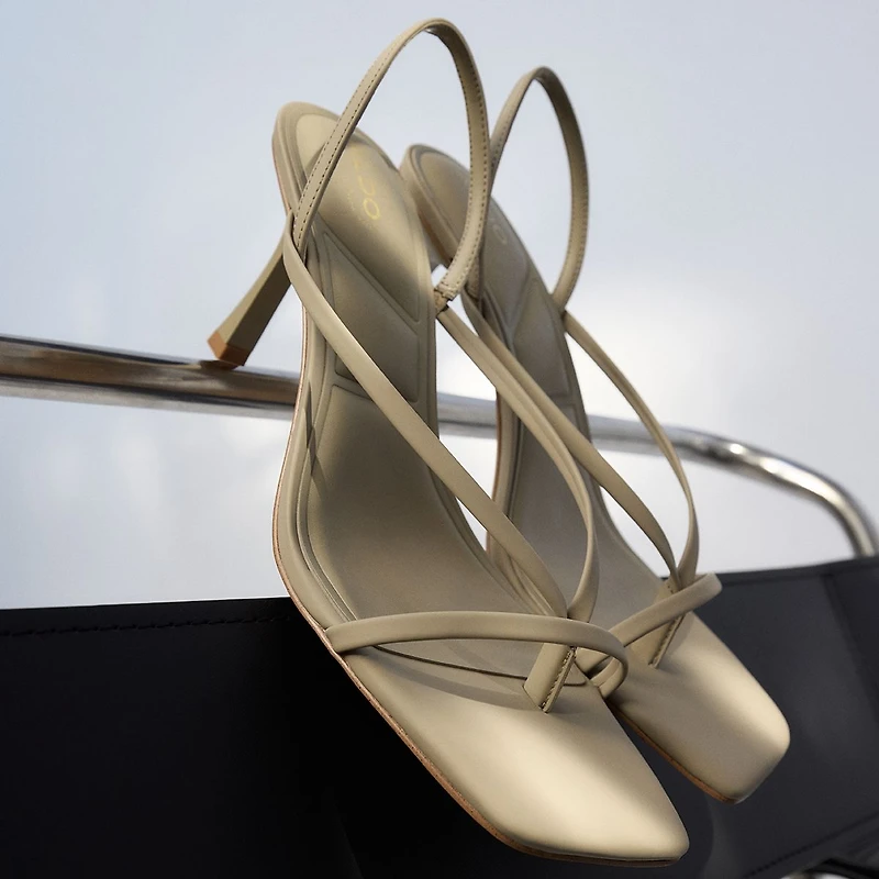 Riva Autre Vert Femmes Sandales tongs | ALDO Canada