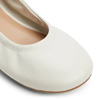 Daena Glace Femmes Ballerines | Boutique Spring Canada