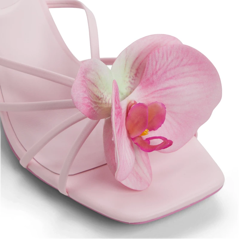 Flourish Women's Low-mid Heels