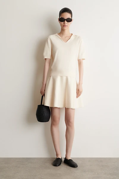 dress with fitted top and flared skirt Dresses with Fitted Top and Flared Skirt