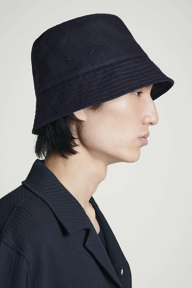 Cos QUILTED BUCKET HAT | King display picture 1