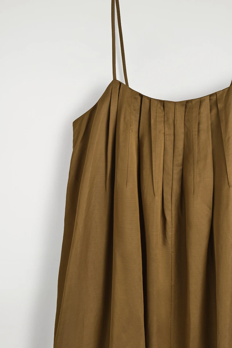 cos sleeveless pleated maxi dress Cos Sleeveless Pleated Maxi Dress In Blue - 70% Off