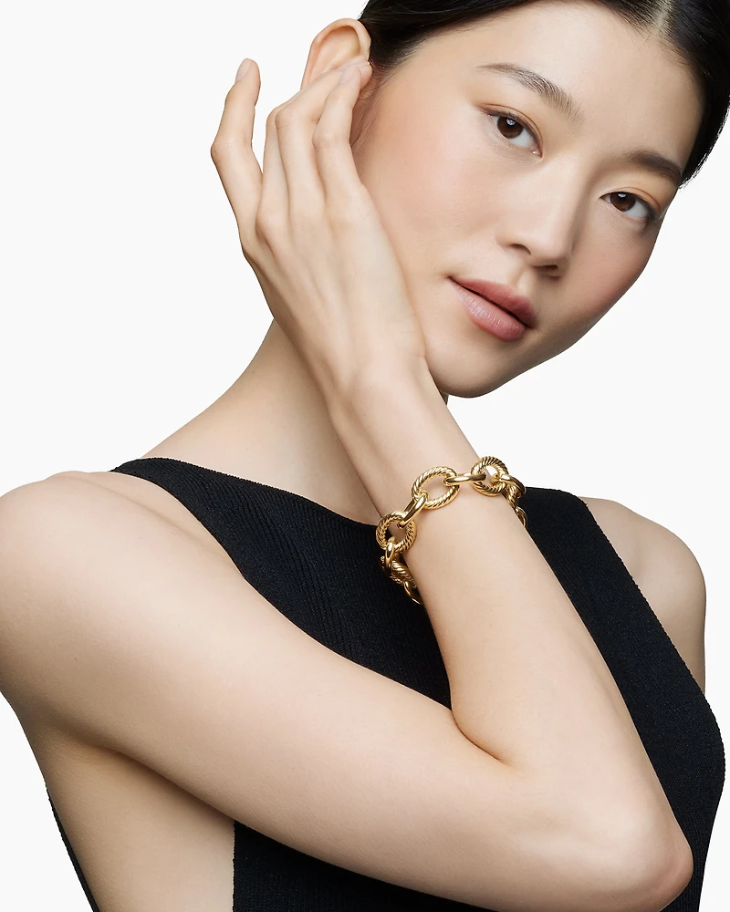Oval Link Chain Bracelet in 18K Yellow Gold