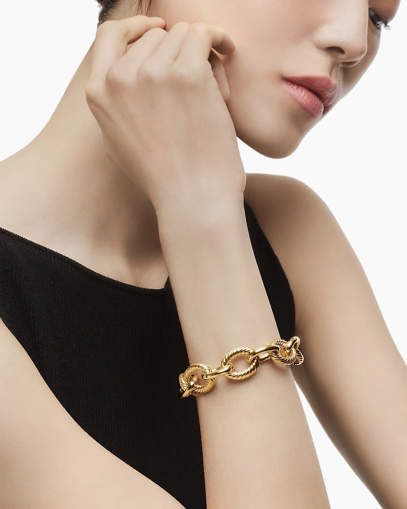 Oval Link Chain Bracelet in 18K Yellow Gold