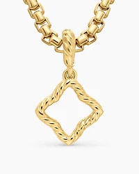 Quatrefoil Amulet in 18K Yellow Gold with Diamonds, 19.7mm
