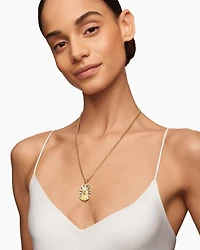 Madonna Amulet in 18K Yellow Gold with Diamonds, 29mm