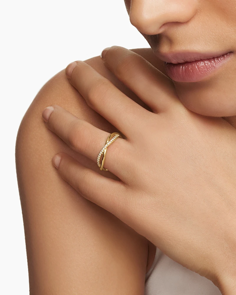 DY Infinity Band Ring 18K Yellow Gold with Diamonds, 4.18mm