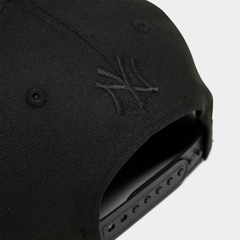 New Era New York Yankees MLB 9FORTY A-Frame Flames Snapback Hat