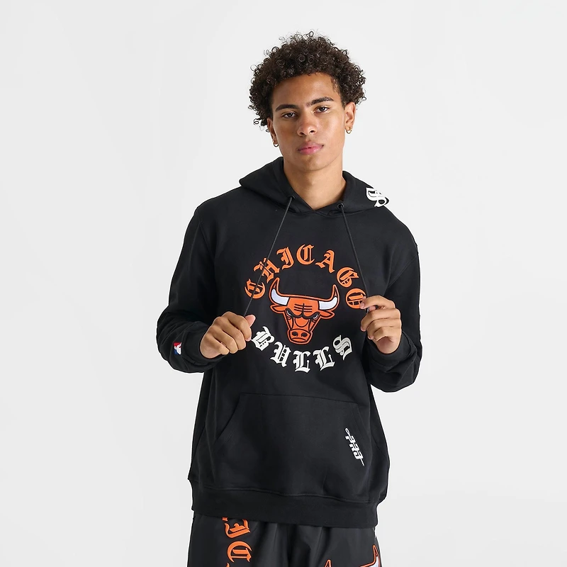 Men's Pro Standard Chicago Bulls NBA Old English Fleece Pullover Hoodie