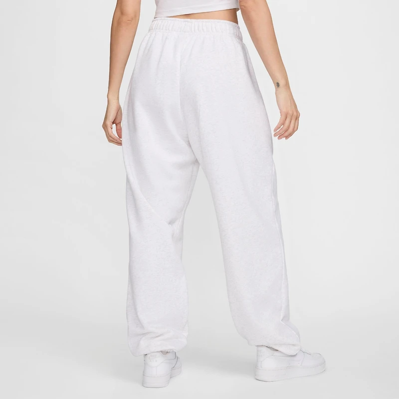 Women's Nike Sportswear Club Fleece Mid-Rise Oversized Sweatpants