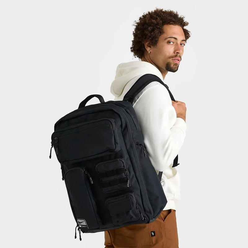 clemson nike elite backpack Doneiko Slaughter Tennessee Football Player Exclusive Trave The Players Trunk Whether youre hitting the gym or heading to the tailgate Clemson Nike Utility Gymsack