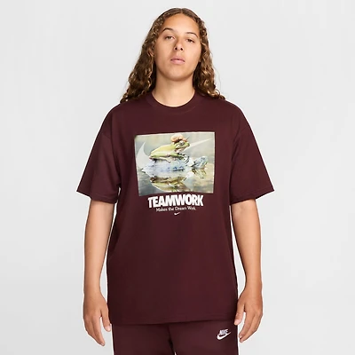 Men's Nike Sportswear Teamwork Graphic T-Shirt