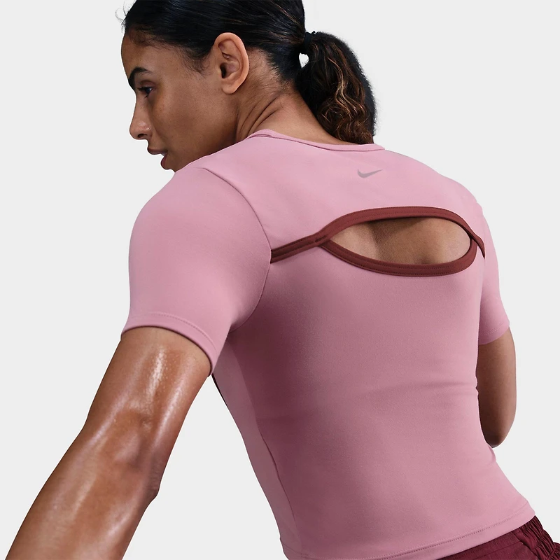 Women's Nike One Dri-FIT Short-Sleeve Fitted T-Shirt