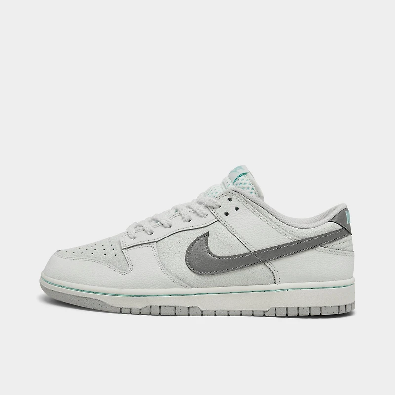 Men's Nike Dunk Low Retro SE Casual Shoes (Men's Sizing)