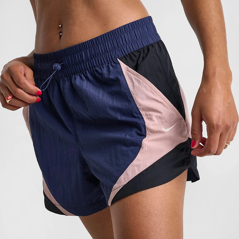 Women's Nike Sportswear Mid-Rise Loose 3" Track Shorts