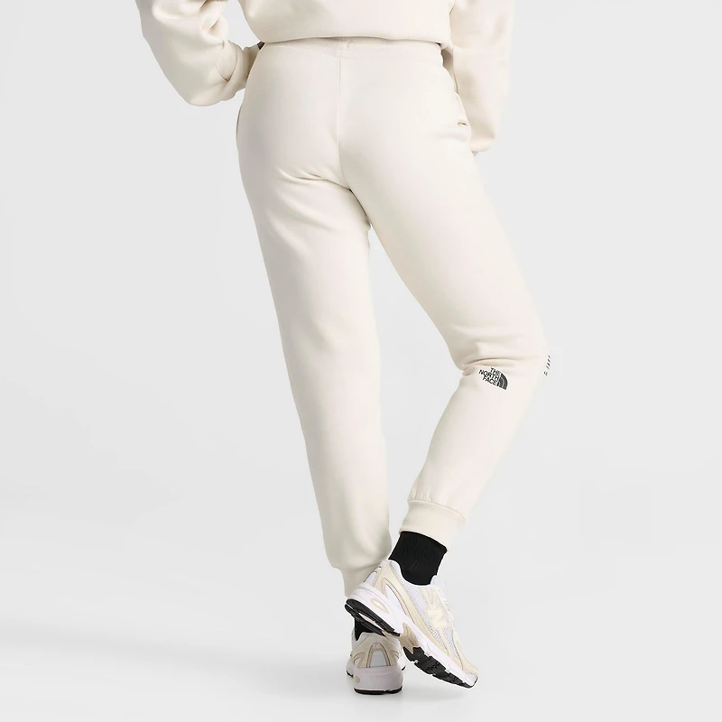 Women's The North Face Location Graphic Jogger Pants