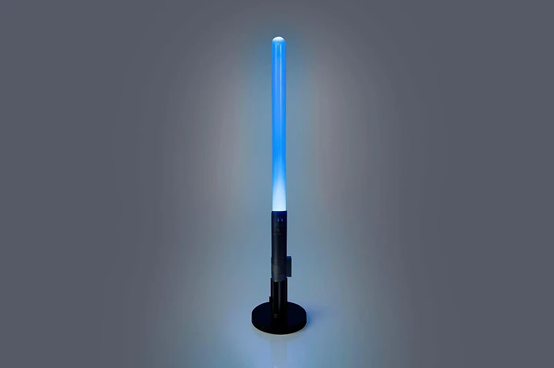Star Wars Luke Skywalker Lightsaber 23-in LED Lamp